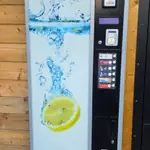 Distributeur de boissons fraiches